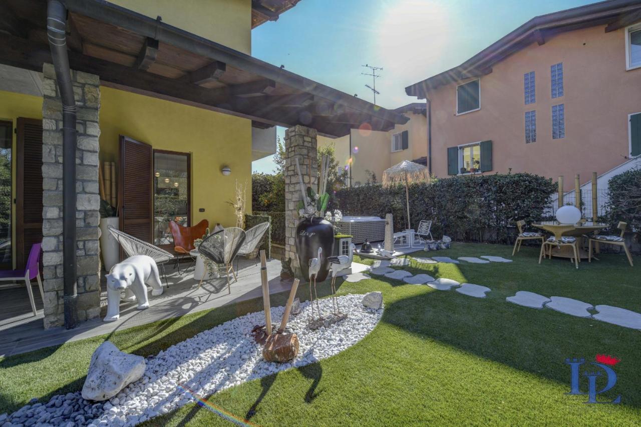 Desenzanoloft Official Partner Marriott Homes & Villas - Luxury Suite With Jacuzzi And Garden Desenzano del Garda Exterior photo