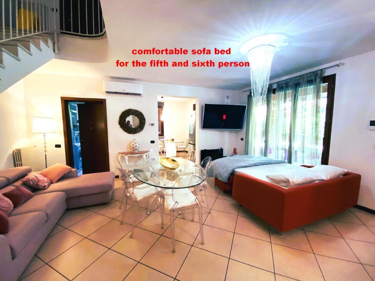 Desenzanoloft Official Partner Marriott Homes & Villas - Luxury Suite With Jacuzzi And Garden Desenzano del Garda Exterior photo